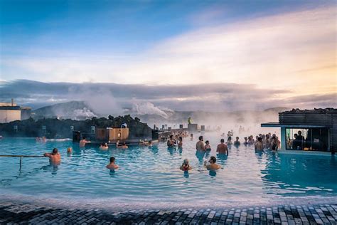 熱海 お土産 ランキング 〜温泉と海の幸が織りなす贈り物の世界〜