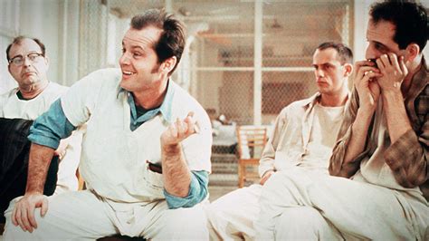  One Flew Over the Cuckoo's Nest - การต่อสู้เพื่อความเป็นอิสระในกำแพง bệnh việnจิตเวช!